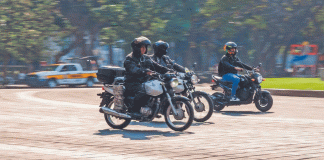 Hasta 30 UMAs de multa: lo que pagarás en 2026 por no usar casco en CDMX