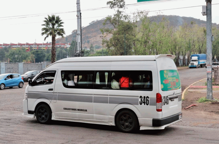 Servicio de transporte público se reanuda de manera gradual en Michoacán