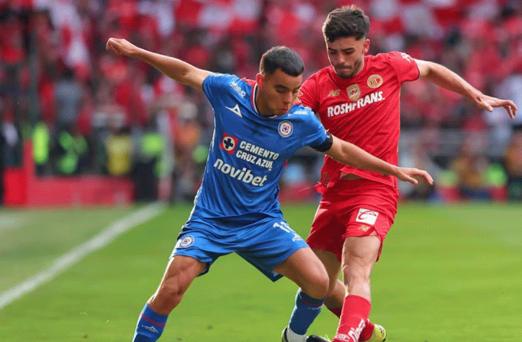 Cruz Azul salva un empate agónico ante Toluca en un duelo intenso