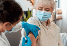 Adultos mayores de 50 años no necesitan vacuna contra el sarampión, dice la UNAM