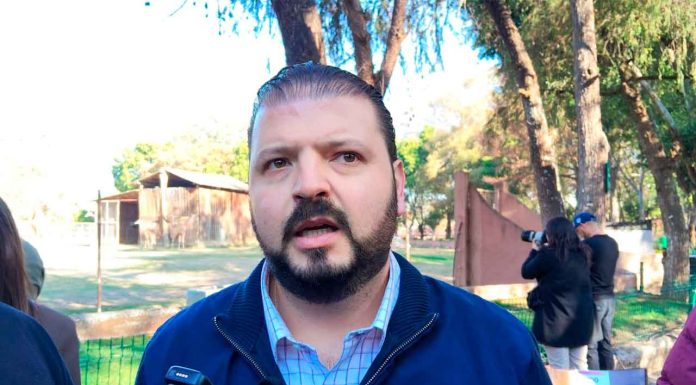 Gobierno del estado seguirá apoyando a normalistas con transporte: Zepeda Villaseñor