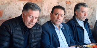Autoridades y sector turístico acuerdan mesas semanales para fortalecer turismo en Michoacán