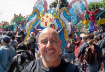 Adolfo Torres destaca el valor social y cultural del Carnaval del Torito de Petate en Morelia