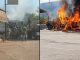 #VIDEO// Delincuentes queman vehículos, banco del Bienestar y base de combis en Aguililla