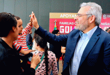 Programa “Familias Cuidadoras” ha apoyado a 780 niñas y niños con cáncer: Bedolla