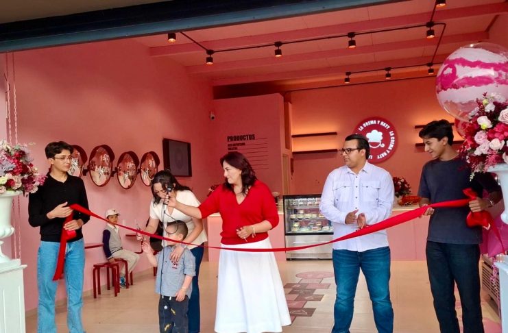Abre sus puertas “La Crema y Naty Alta Repostería” en Tres Marías, Morelia