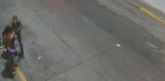 #VIDEO/ Agresión de conductor Uber a pasajera termina en accidente vial en Morelia