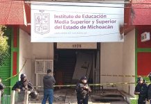 Normalistas toman instalaciones del Iemsysem y bloquean Lázaro Cárdenas en Morelia