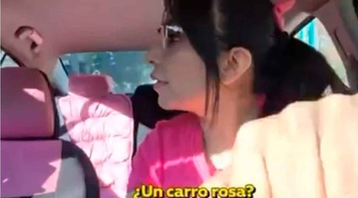 #VIDEO// ¿Esta madre qué es?, ¿un carro rosa?” Yo soy hombre”: pasajero se niega a subir a Uber y desata polémica