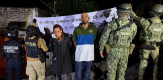 FGE con apoyo de SSP y DEFENSA ejecuta cateo en Uruapan; aseguran droga y detienen a dos personas