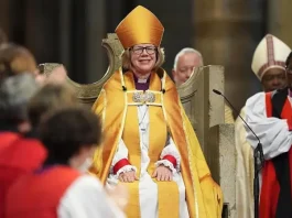 Histórico: Sarah Mullally es la primera mujer arzobispa de Canterbury Sarah Mullally asume como arzobispa de Canterbury tras histórico nombramiento