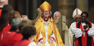 Histórico: Sarah Mullally es la primera mujer arzobispa de Canterbury Sarah Mullally asume como arzobispa de Canterbury tras histórico nombramiento