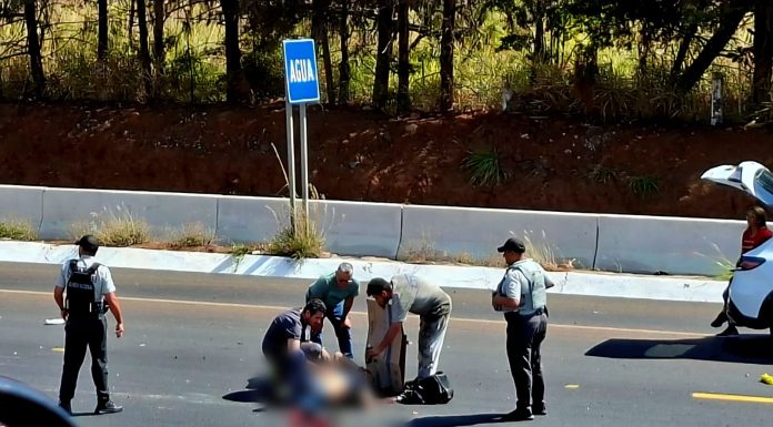Motociclista grave tras ser arrollado por vehículo sobre la autopista Siglo XXI