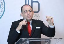 Agradece Baltazar Gaona a feministas por su no intervención del Congreso durante marcha del 8M