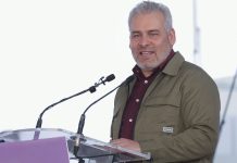 Bedolla ordenó la suspención del director de Bachilleres que permitió baile polémico que hace apología al delito