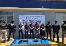 Detenidos servidores públicos en Chavinda, entre ellos síndica, regidores y mando policial; aseguran armas, droga y equipo táctico