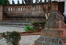 #IMAGEN // Localizan a persona sin vida en el Jardín Azteca de Morelia, frente a la Facultad de Derecho