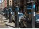 Nueva York analiza cobrar por estacionamiento gratuito para enfrentar déficit presupuestario