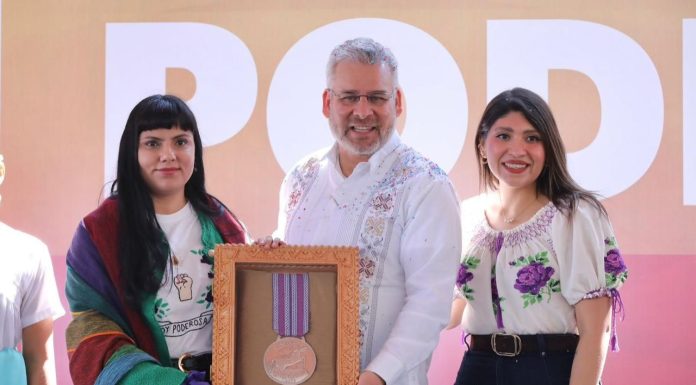 Mujeres conducen el rumbo de Michoacán y de México: Bedolla entrega la Presea Eréndira 2026