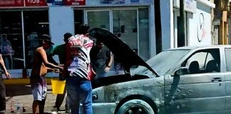 Se registra conato de incendio de auto, en salida a Charo