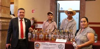 Celebra Vicente Gómez incorporación de cooperativas en la Ley de Desarrollo Económico