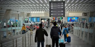 Trump plantea desplegar ICE en aeropuertos: esto está pasando