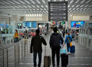 Trump plantea desplegar ICE en aeropuertos: esto está pasando