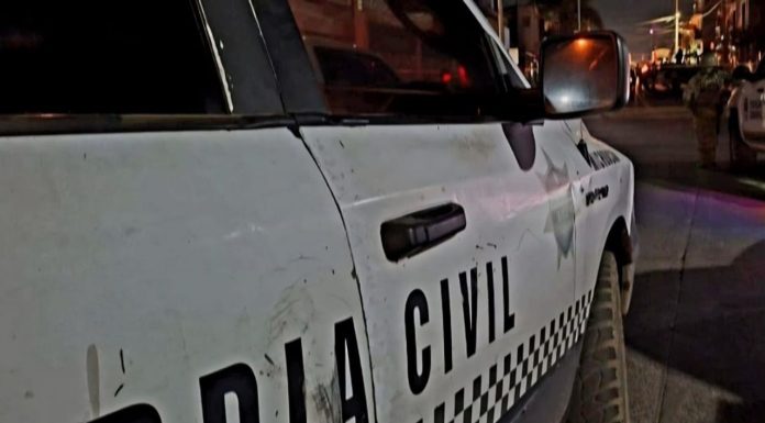 Balean vivienda y dejan narcomensaje, al norte de Uruapan; hay un herido