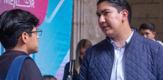 Ijumich instala módulos informativos para facilitar registro al programa de internet gratuito