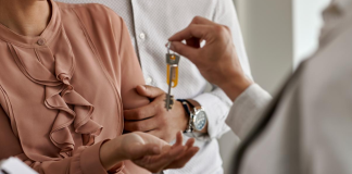 Columna//CASAS EN RENTA ¿beneficio público o privado?