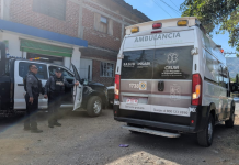 Grave masculino, tras ser baleado en vivienda de la colonia San Rafael de Uruapan