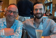 Demandan a la empresa Google por presunta relación entre su inteligencia artificial Gemini y el suicidio de un usuario