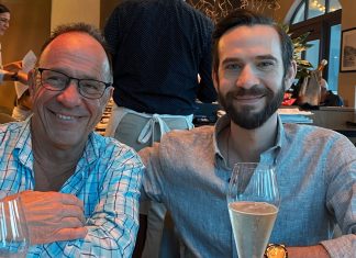 Demandan a la empresa Google por presunta relación entre su inteligencia artificial Gemini y el suicidio de un usuario