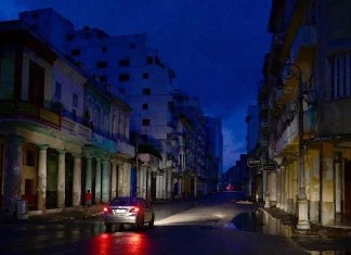 Apagón total deja a Cuba sin electricidad; colapsa el sistema eléctrico nacional