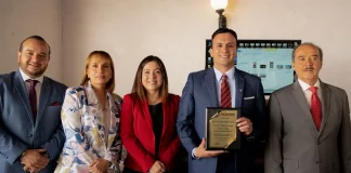 #VIDEO Reconocimiento a Lupita Morales López presidenta de Grupo Marmor