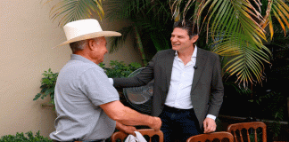 Se reúne Alfonso Martínez Alcázar con productores y porcicultores del Bajío