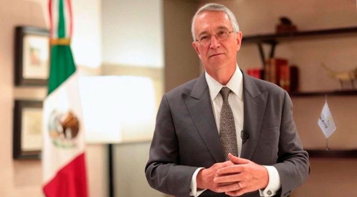 Salinas Pliego desata polémica al plantear que beneficiarios de apoyos sociales no voten