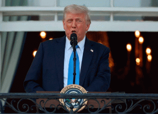 Alerta global de EU: extremen precauciones al viajar al extranjero