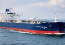 Buque ruso con petróleo llega a Cuba en medio de tensiones energéticas