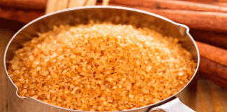 Azúcar morena: beneficios, riesgos y cómo consumirla con moderación