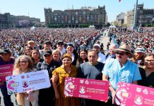 Gobierno de México entrega apoyos del programa “Pensión Hombres Bienestar” en el Zócalo
