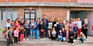 Yankel Benítez ofrece respaldo solidario a vecinos de Ampliación Gertrudis Sánchez