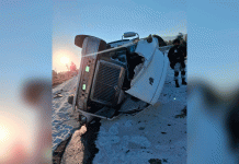 Tráiler cargado con fertilizante participa en choque múltiple que deja 5 muertos y 6 lesionados en la Toluca-Zitácuaro