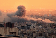 Estados Unidos lanza “poderoso” ataque contra la isla petrolera de Kharg en Irán