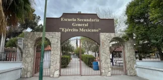 Niña de 13 años cae del segundo piso de su secundaria; sufre fuerte fractura