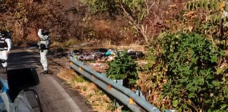 Hallan a hombre ejecutado a balazos en la carretera “libre” Uruapan-Lombardía