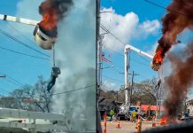 VIDEO // Trabajador queda colgando en una canasta mientras la unidad ardía en llamas
