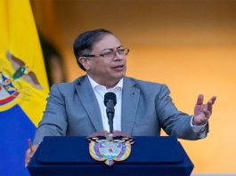 Petro denuncia posible bombardeo de Ecuador en territorio colombiano