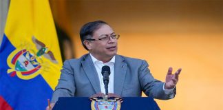 Petro denuncia posible bombardeo de Ecuador en territorio colombiano