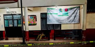 Adulto mayor es encontrado muerto en la plaza de la tenencia de Jicalán, en Uruapan